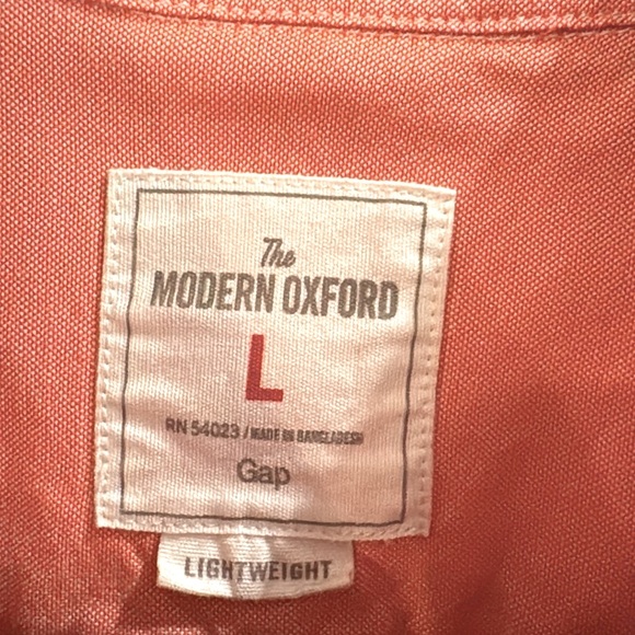 2 Men's CLASSIC OXFORD SHIRTS Hurley & GAP, Denim Blue and Coral. Both size L - Picture 12 of 15